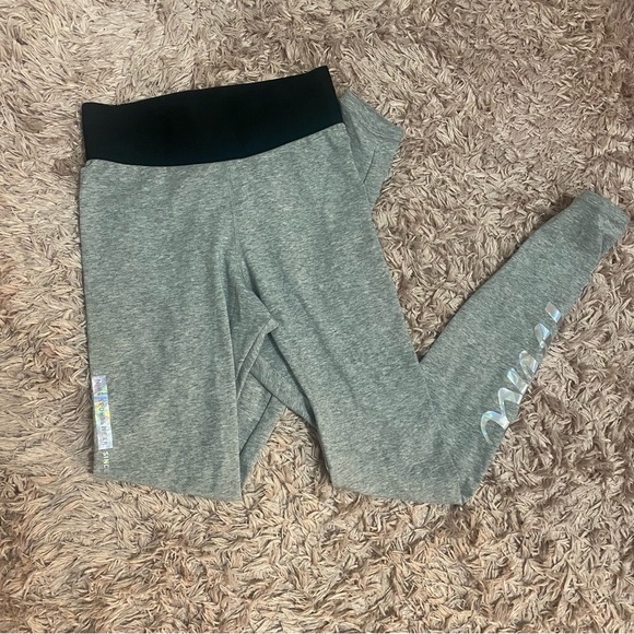 Nike | grey holographic leggings - Picture 1 of 6